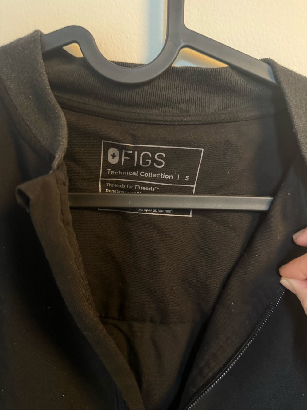 FIGS Scrub Jacket - Picture 2 of 3
